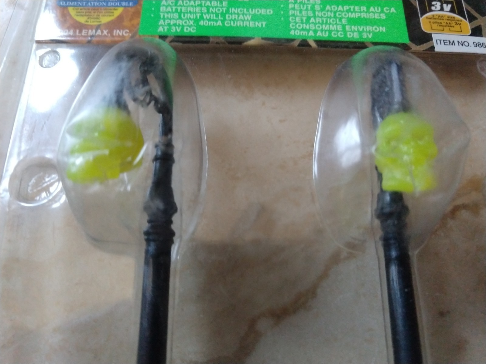 NOS Lemsx 2004 Spooky Town Collection Skull Street Lamp Set of 2 #44137 RETIRED