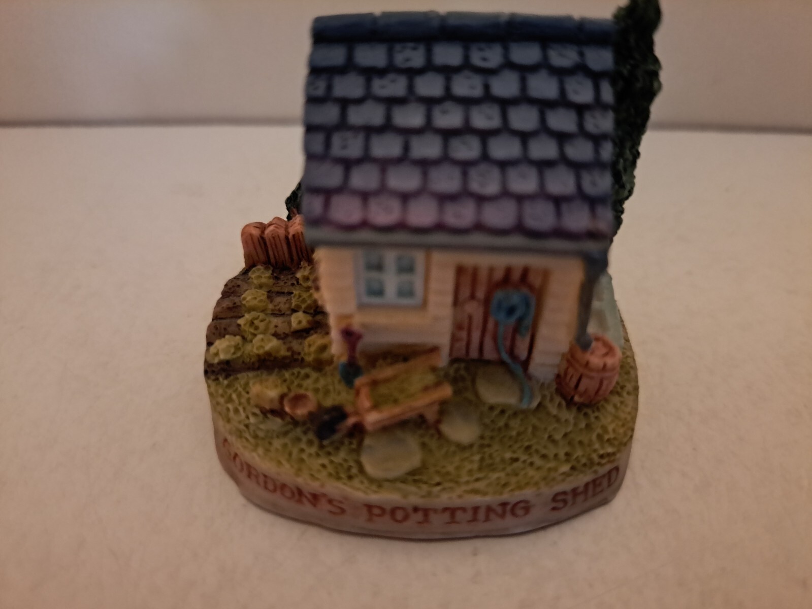 GORDON’S POTTING SHED rare Mini-Village House England 1995 LYONS Tetley Exc