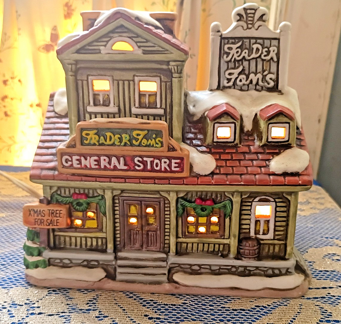 Lefton Colonial Village Trader Tom’s General Store 1987 Christmas
