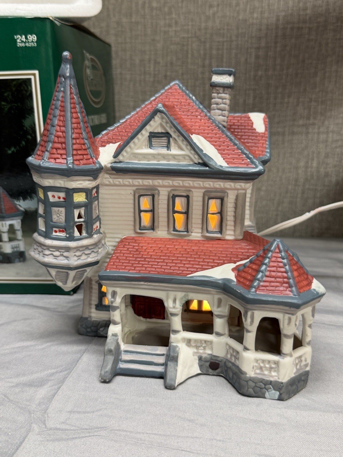 VTG Heritage Heartland Valley Village Dickens Porcelain Lighted House
