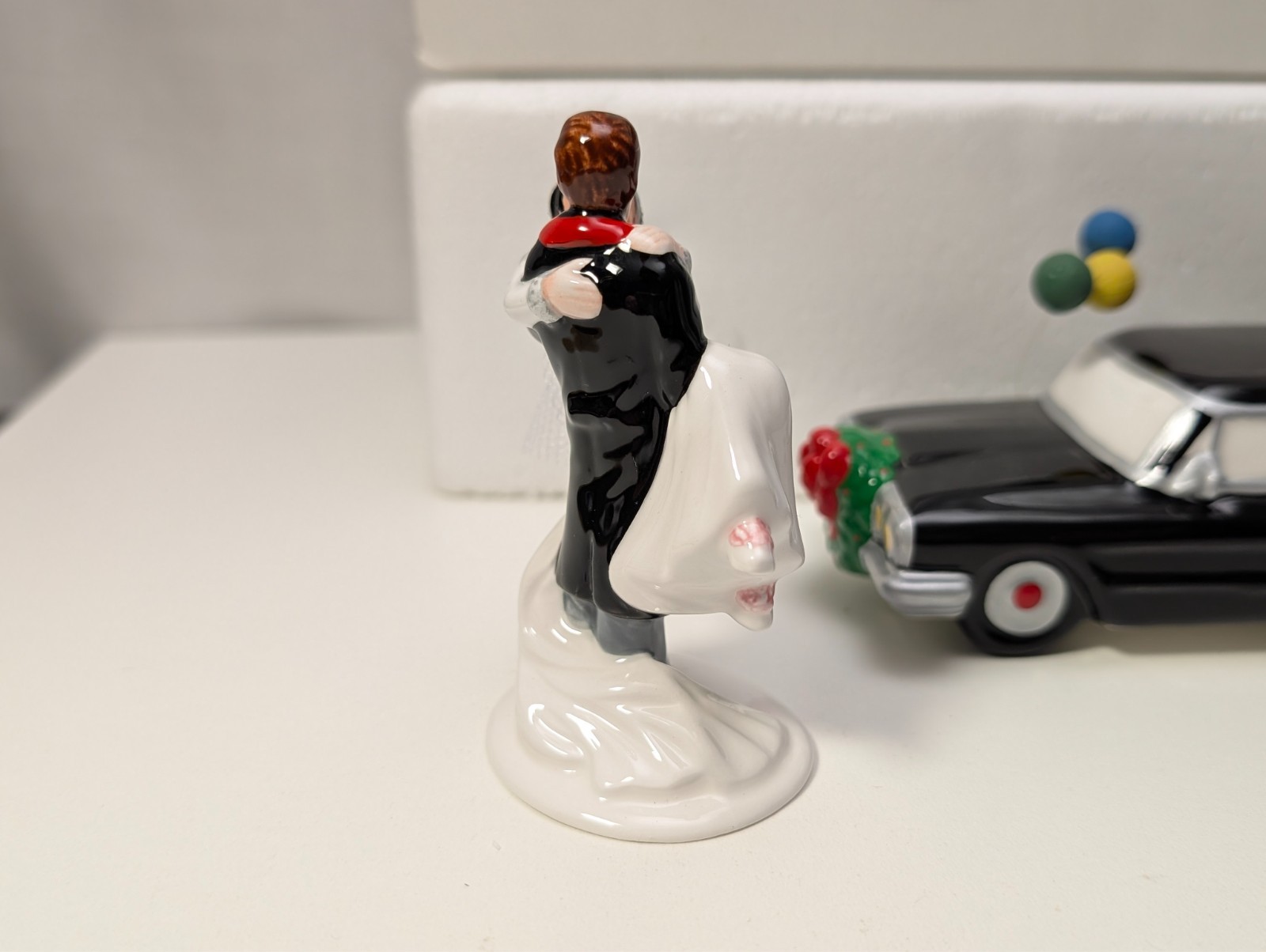 Dept 56 Snow Village JUST MARRIED, 2 Pc Set, 2005, Bride, Groom & Car, 56.54879