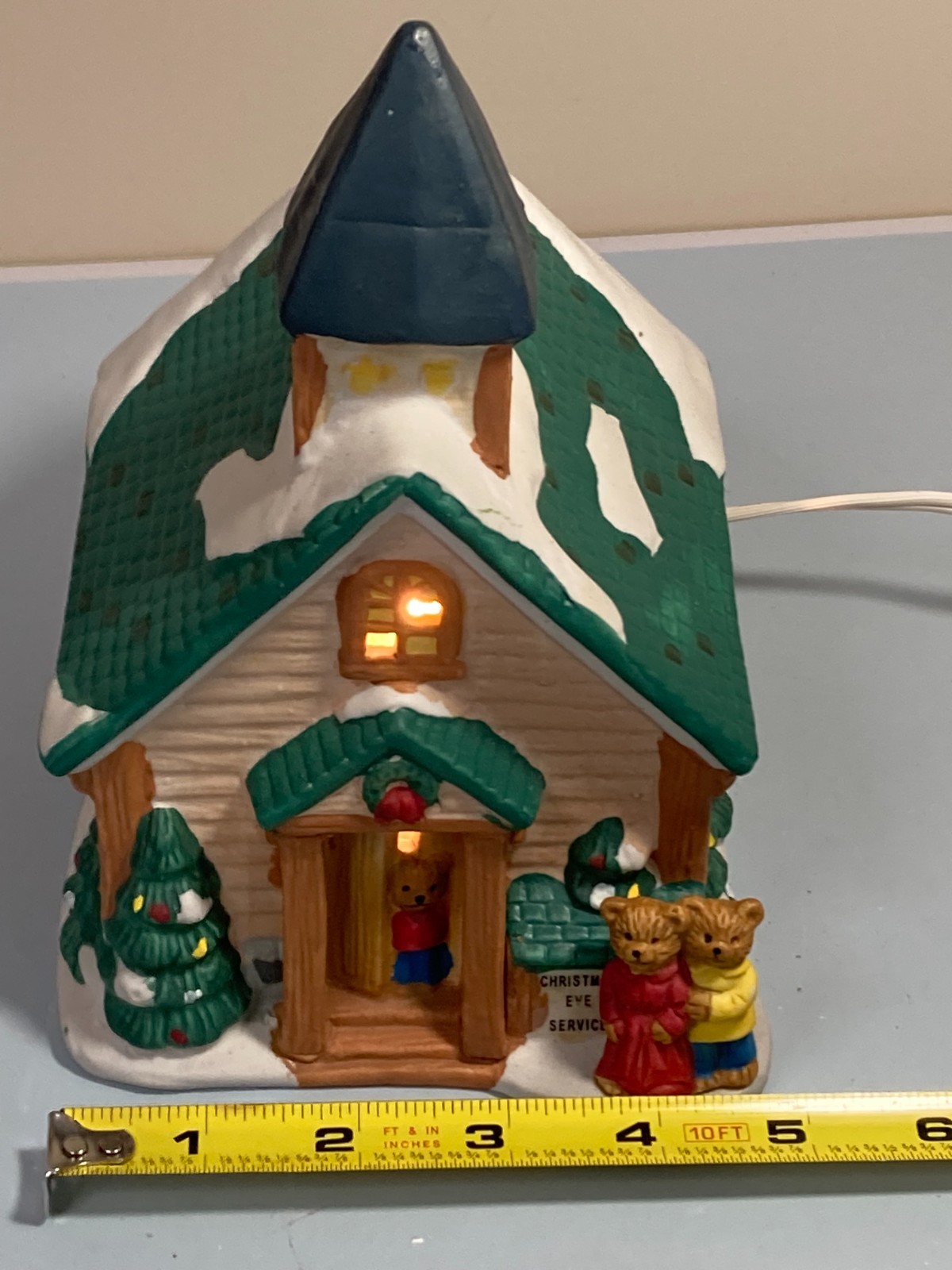 Teddy Bear Lighted Church 5x6x7in VTG 1996 North Pole Express Christmas Village