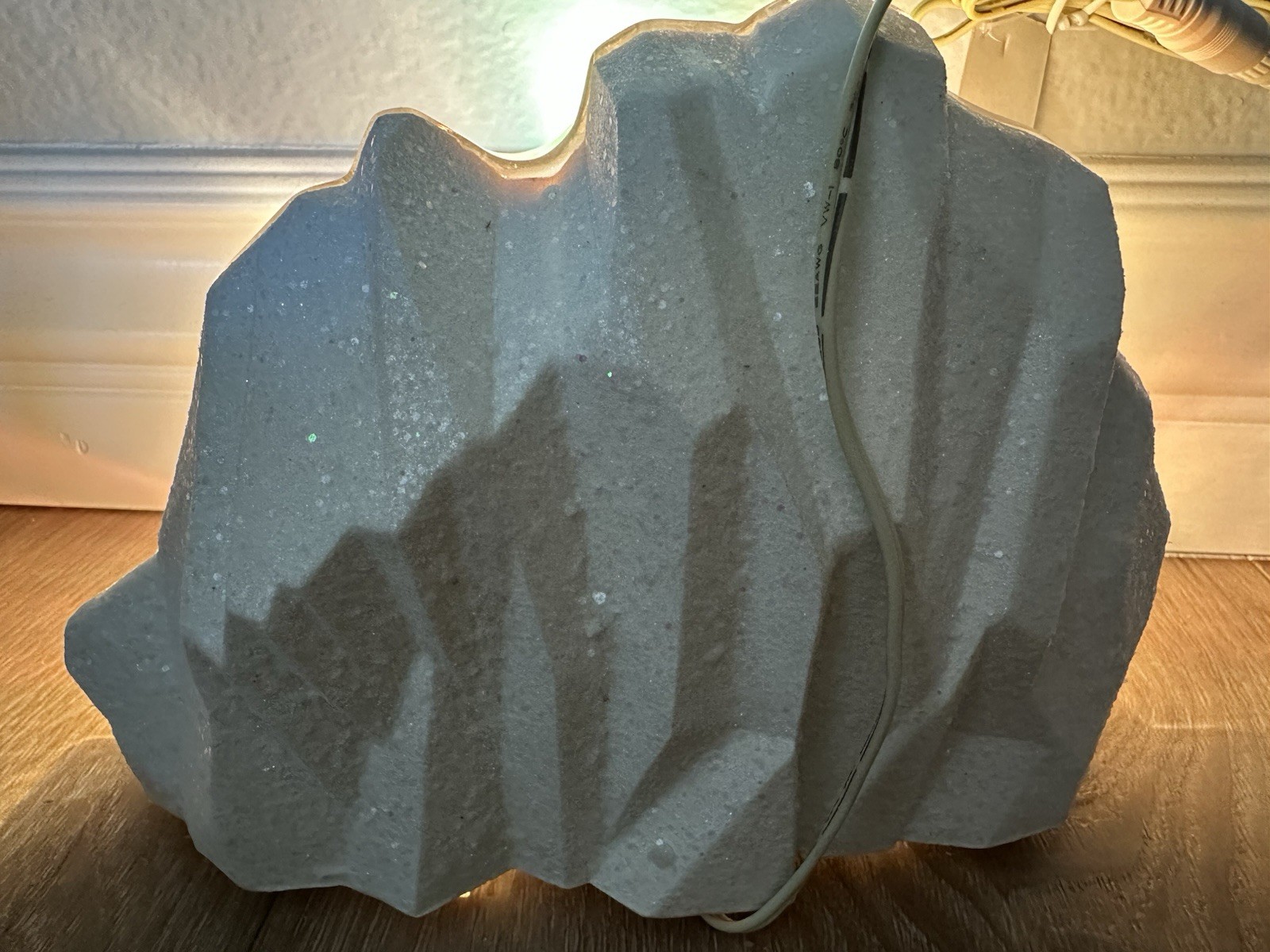 Dept 56 – Village Accessories – NORTHERN LIGHTS (Lit Scene) – Very Rare #810829