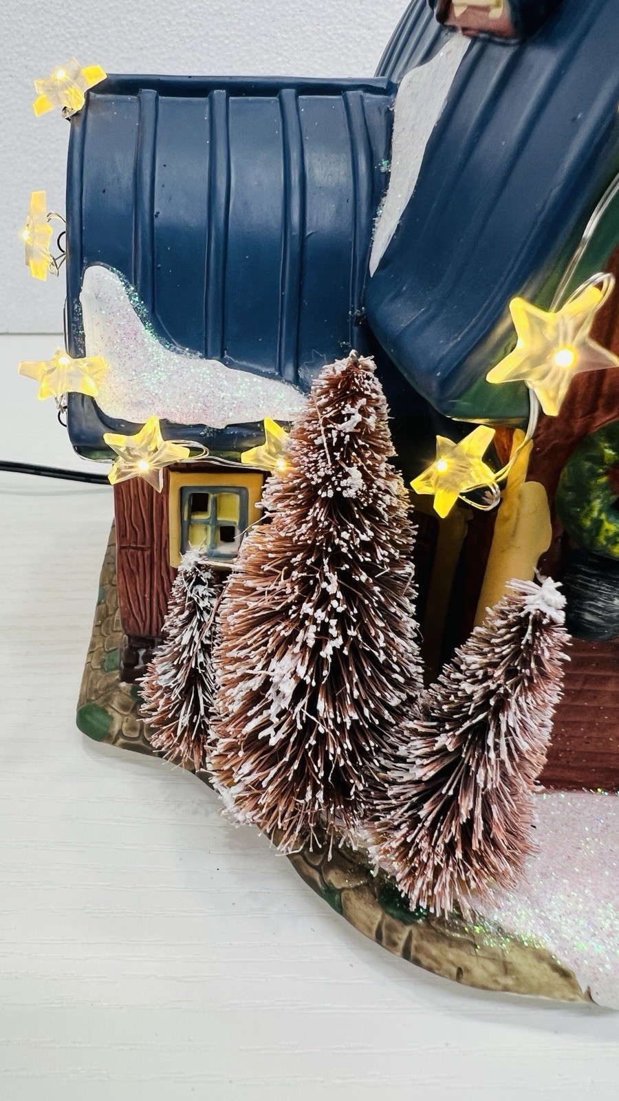 St Nicholas Square “Christmas Tree Nursery” 2018 Retired Excellent Condition !