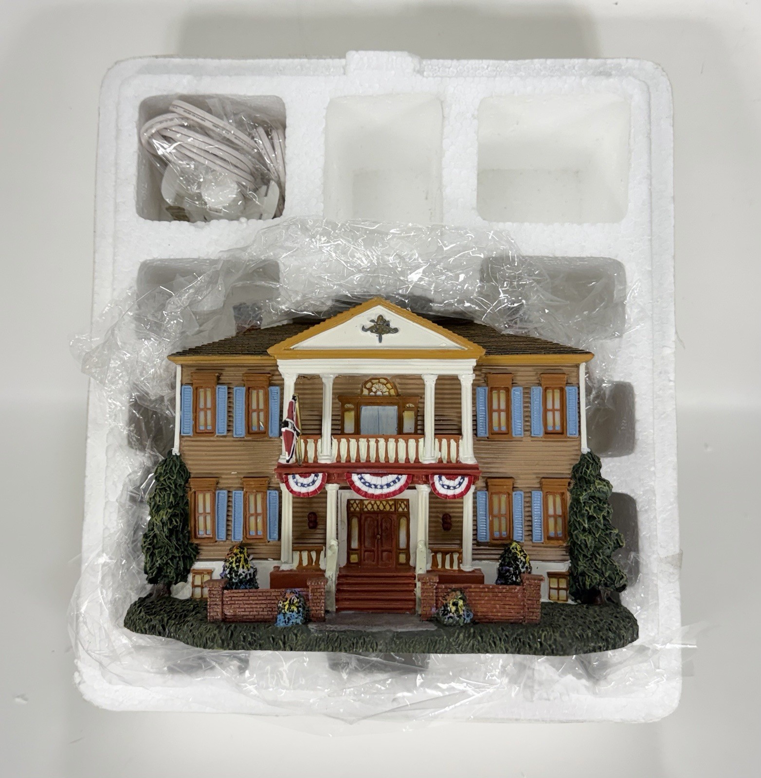 Hawthorne Village Civil War Village Collection Southern Inn – 2003