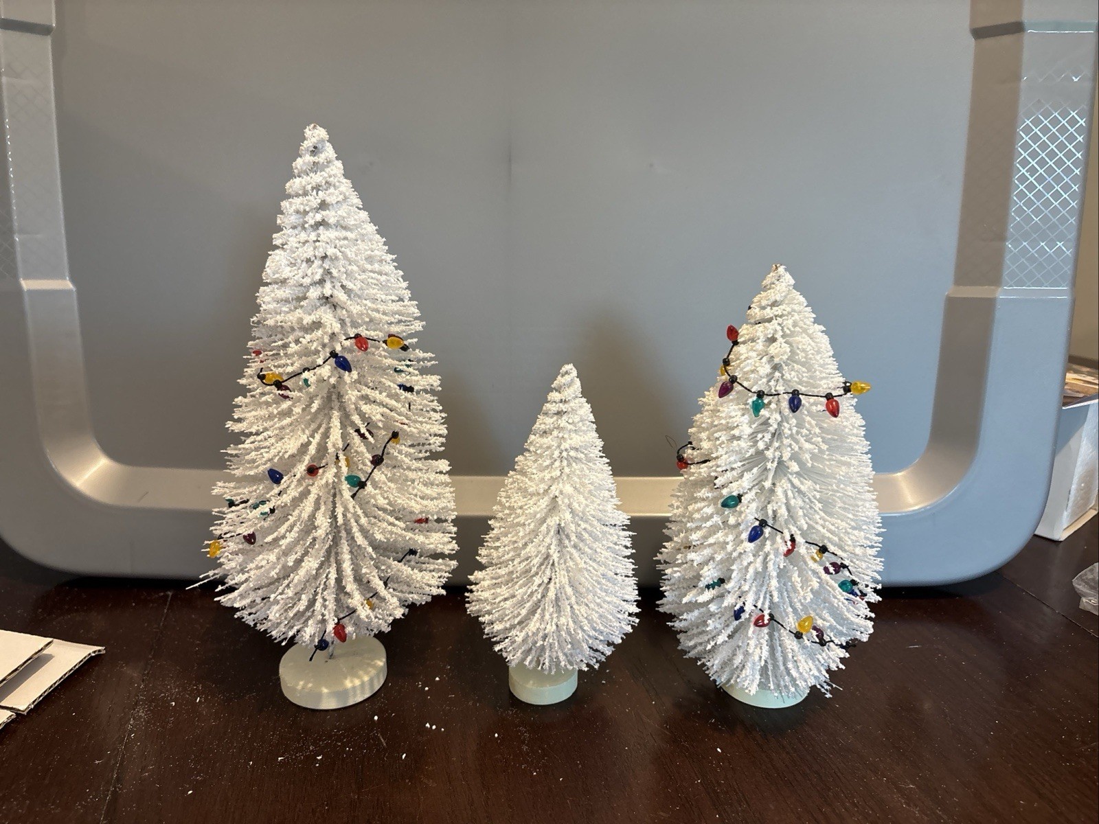 DEPT.56 VILLAGE SNOWY ARCTIC PINES #52608 SET 0F 3 PRE-OWNED