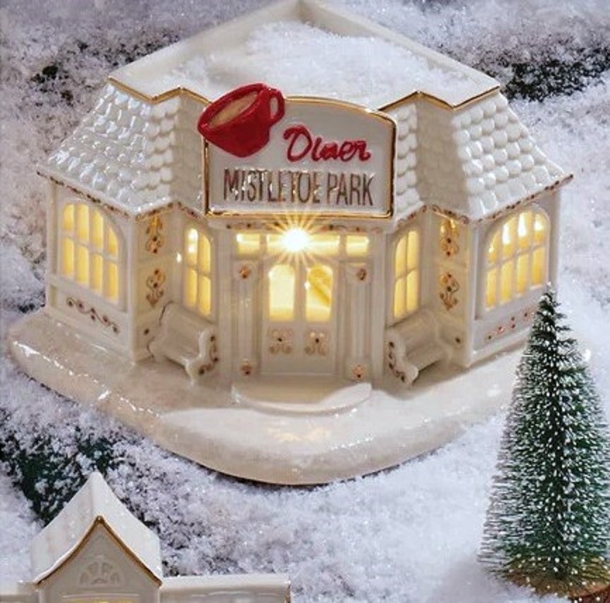 Lenox Mistletoe Park Lit DINER Village Treasures Porcelain 24k Gold NEW Boxed