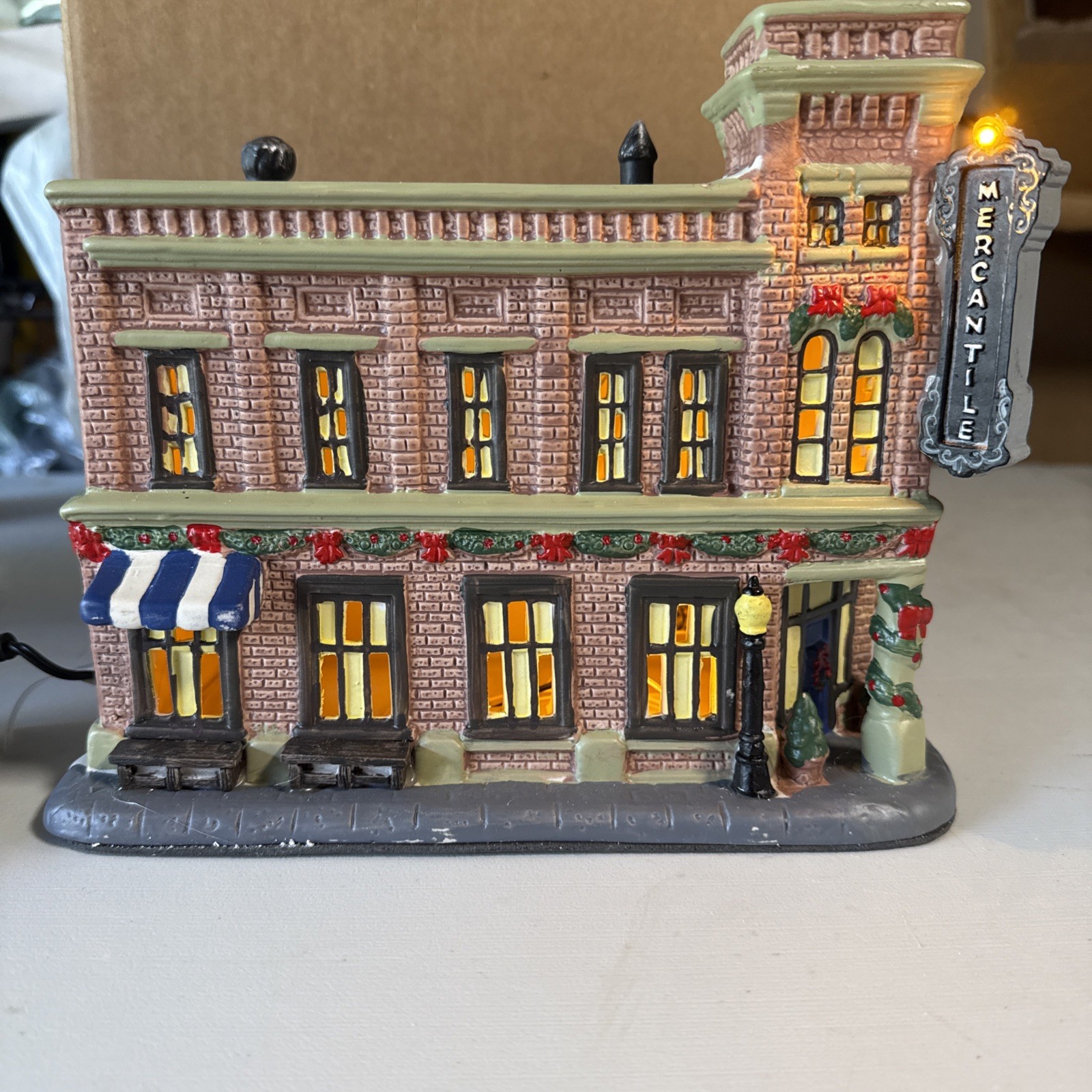 2019 – Pioneer Woman Christmas Village Mercantile Shop Special Holiday Edition