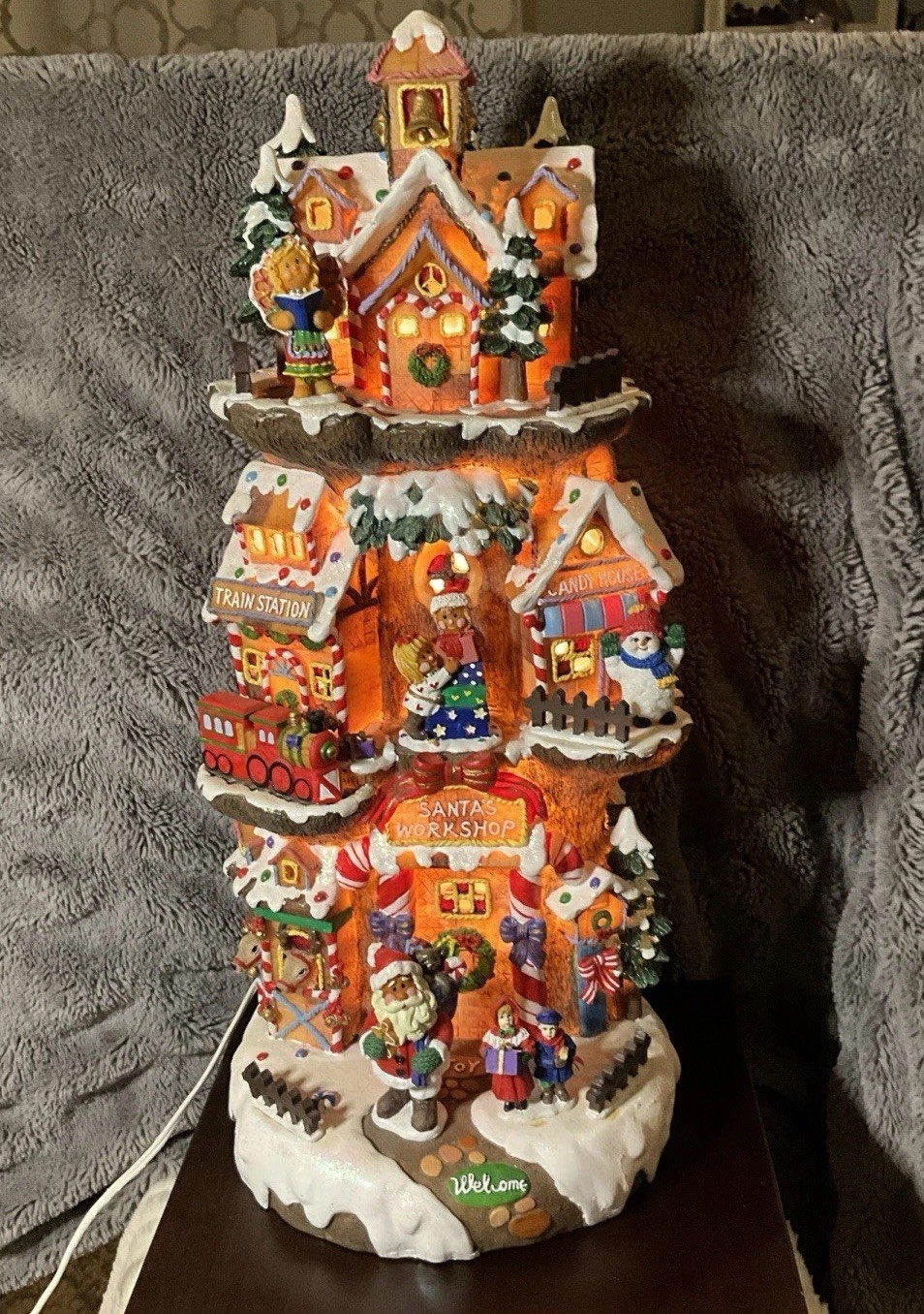 VTG Christmas Lighted Gingerbread TreeHouse Holidays Decoration 21.5″ Tall
