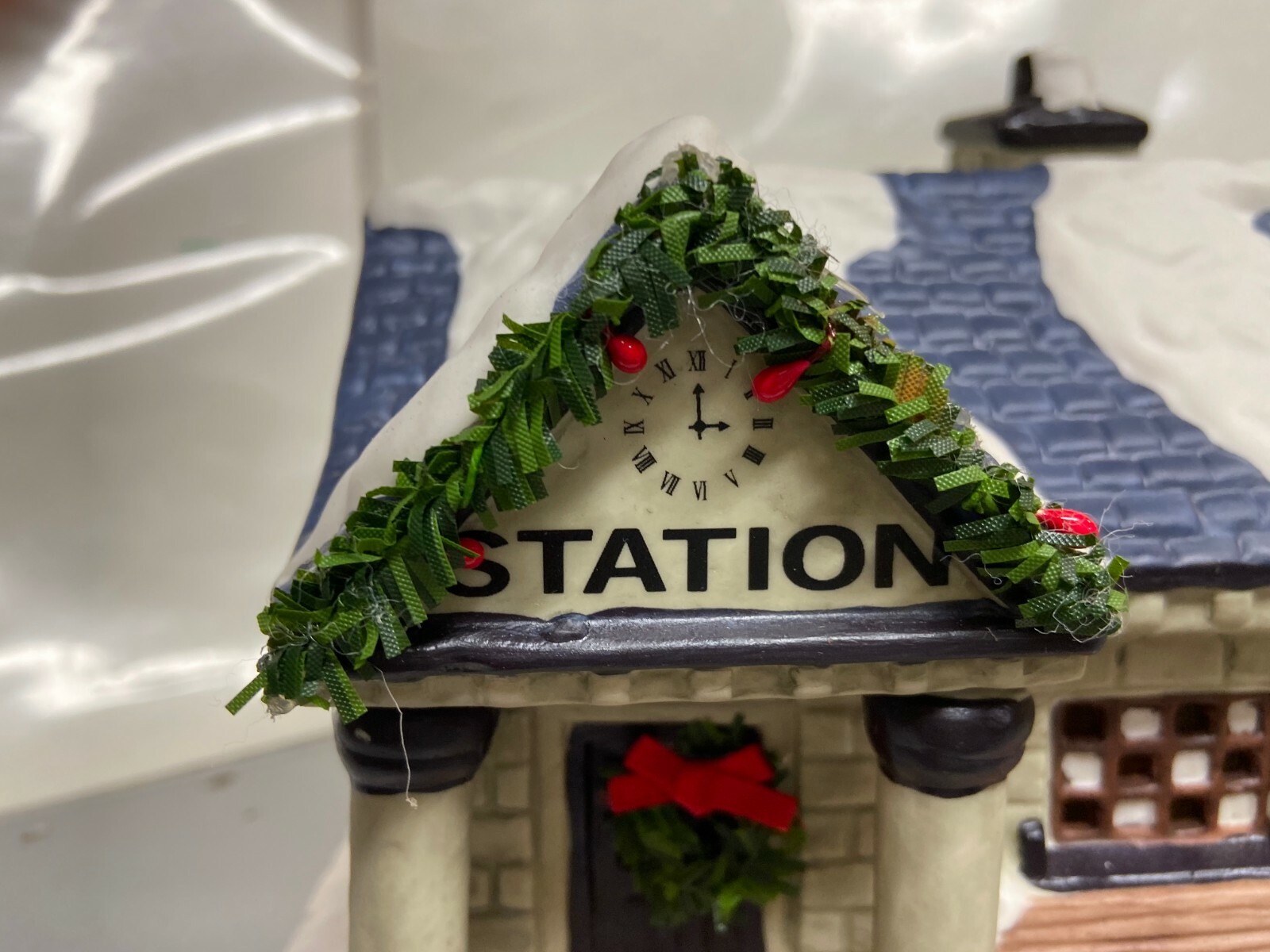 Vintage 1992 Seasonal Specialties Lighted Station House Christmas 5×6″