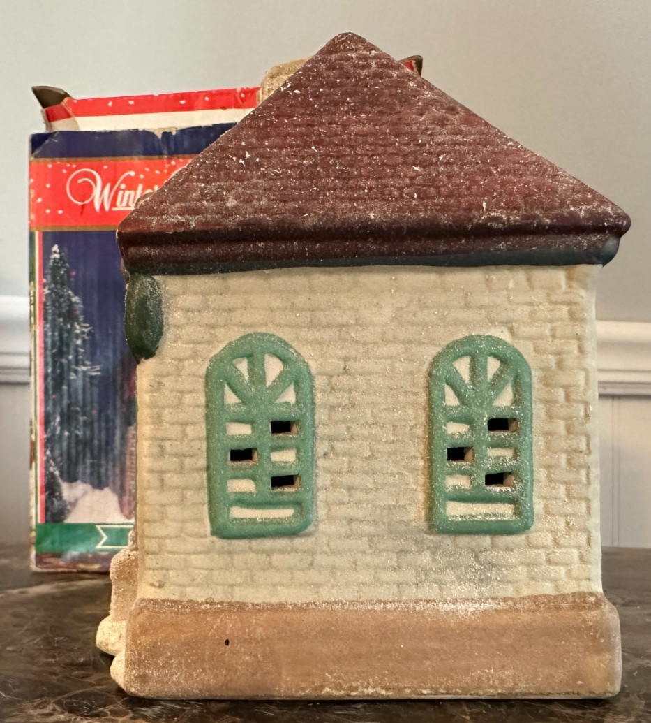 VINTAGE WINTER VALLEY VILLAGES LIBRARY PORCELAIN HOUSE HOLIDAY BOX