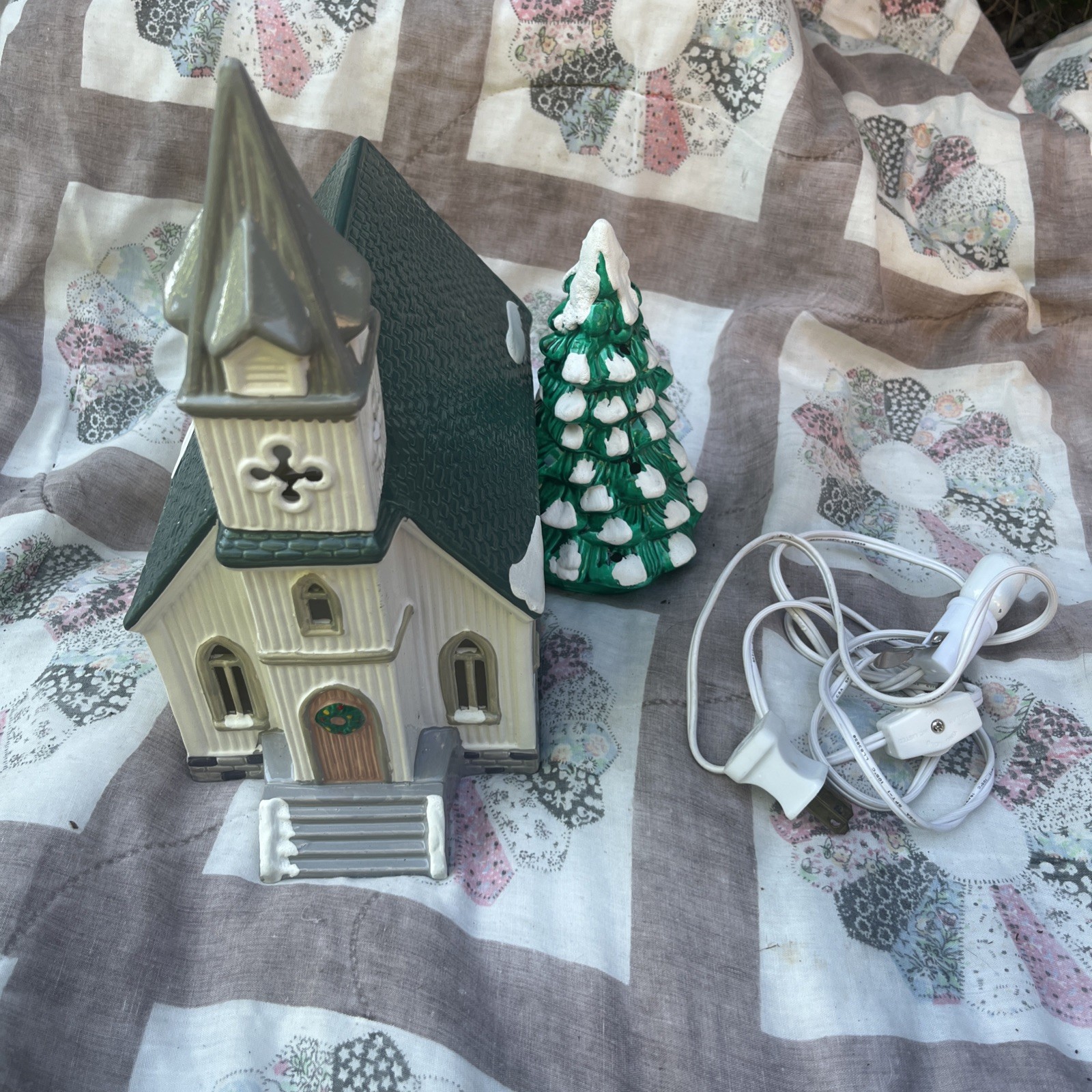 Dept 56 – ORIGINAL SNOW VILLAGE – ALL SAINTS CHURCH – NO BOX, 1 LIGHT