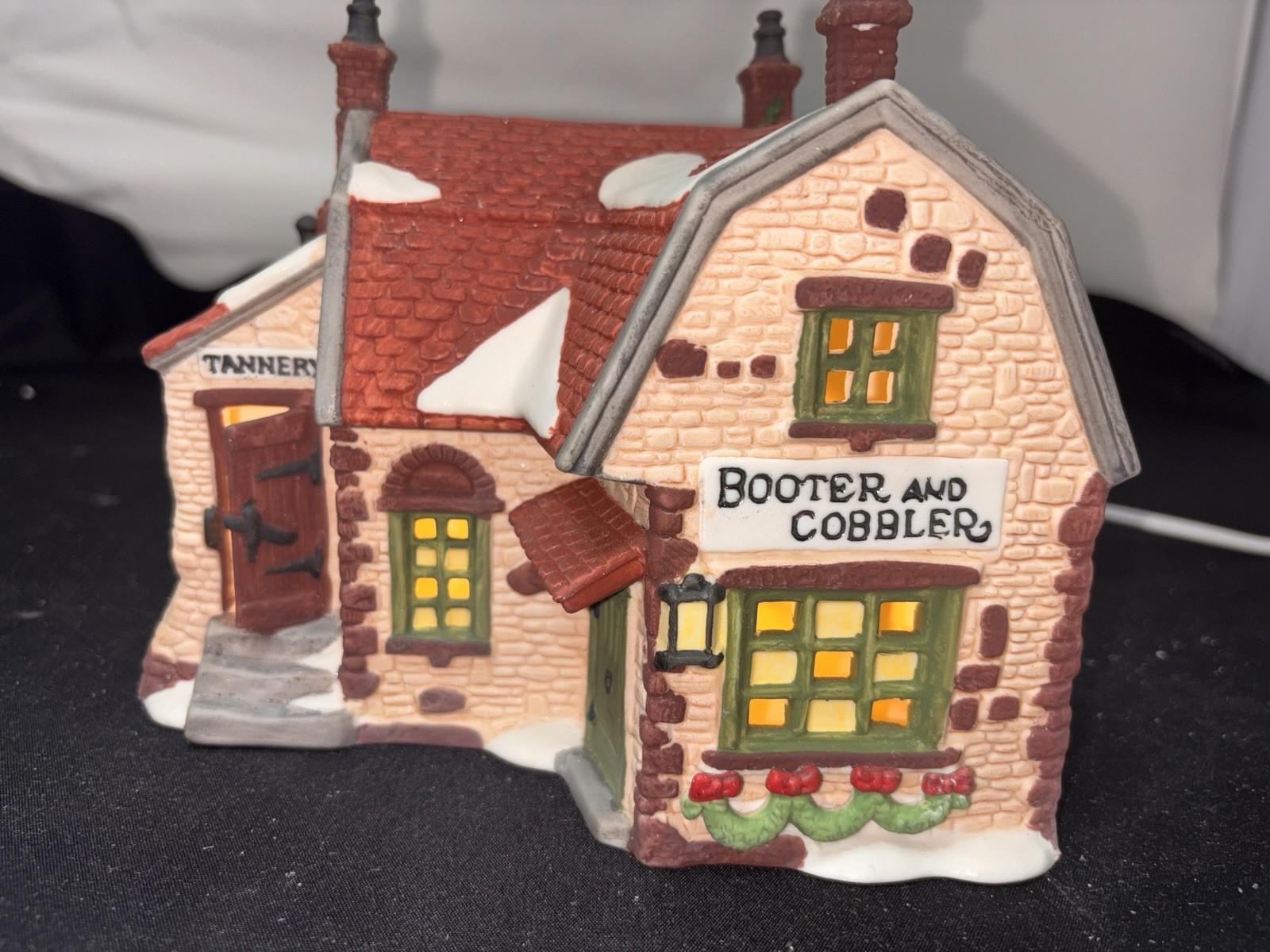 DEPARTMENT 56 HERITAGE DICKENS’ VILLAGE SERIES IN BOX BOOTER AND COBBLER 1988