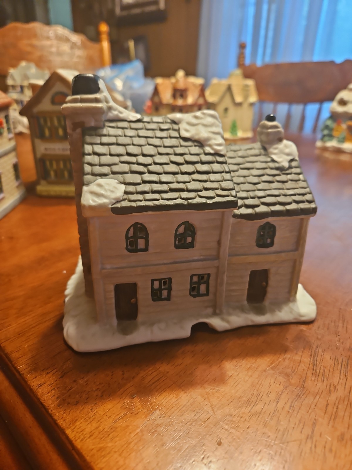 Nice Lot of 4 Christmas Village Houses / Bank, Doctor, Inn/Bakery, Theatre