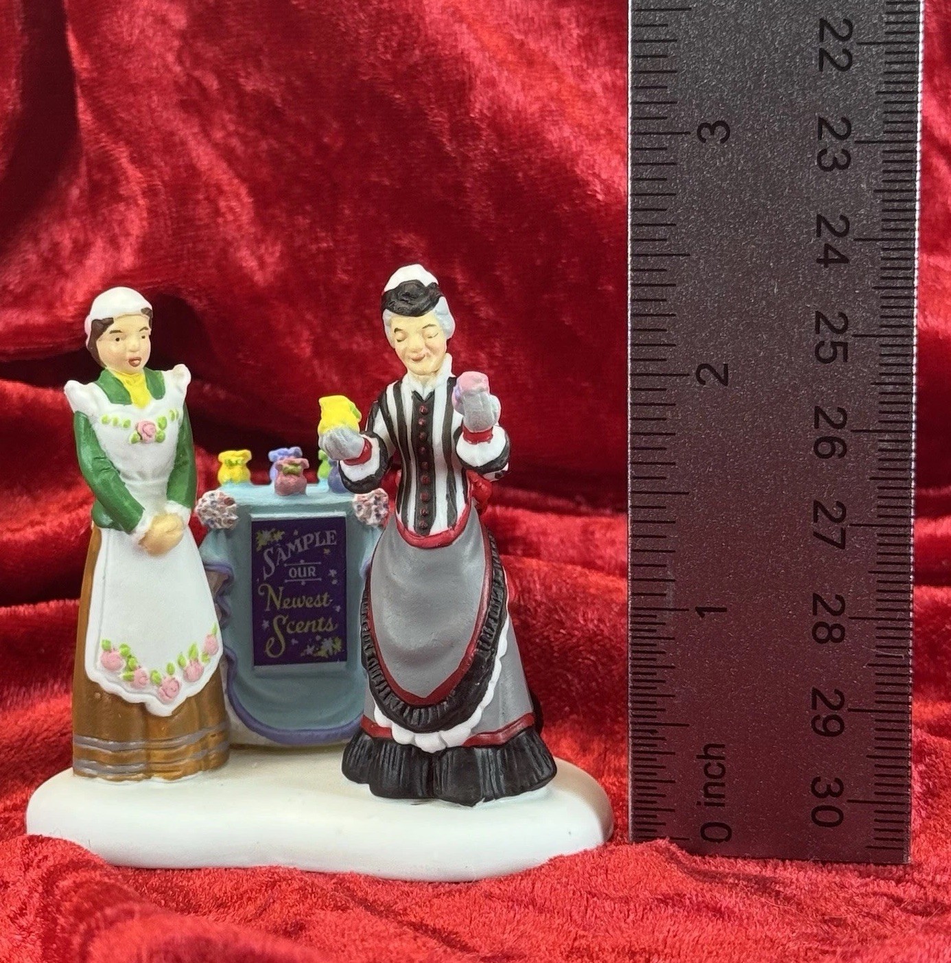 SCENT OF THE DAY Dept. 56 Dickens Village Series 4030365