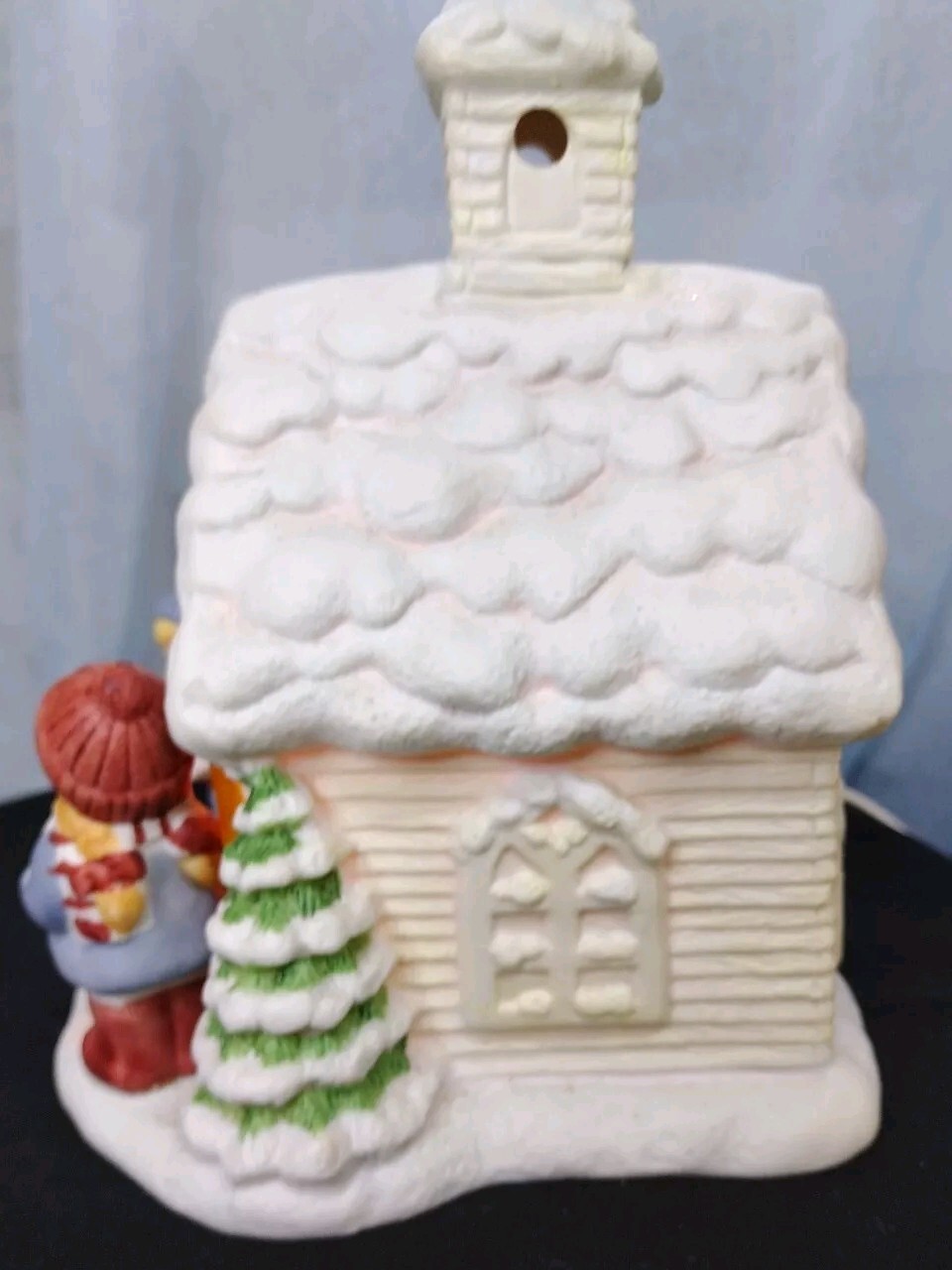 Lighted Church with Carolers House of Lloyd Christmas Around the World Vtg 1989