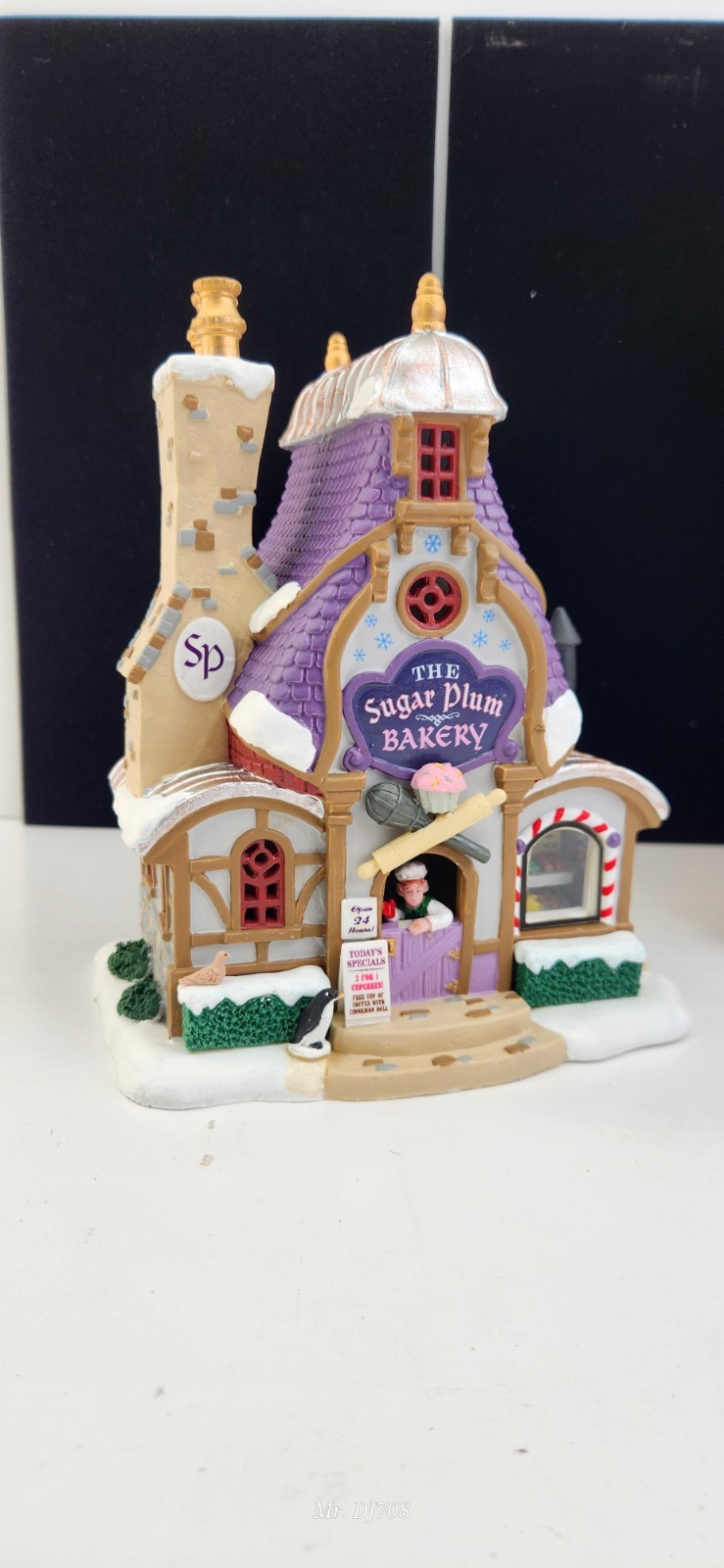 Lemax 95531 The Sugar Plum Bakery Santa’s Wonderland