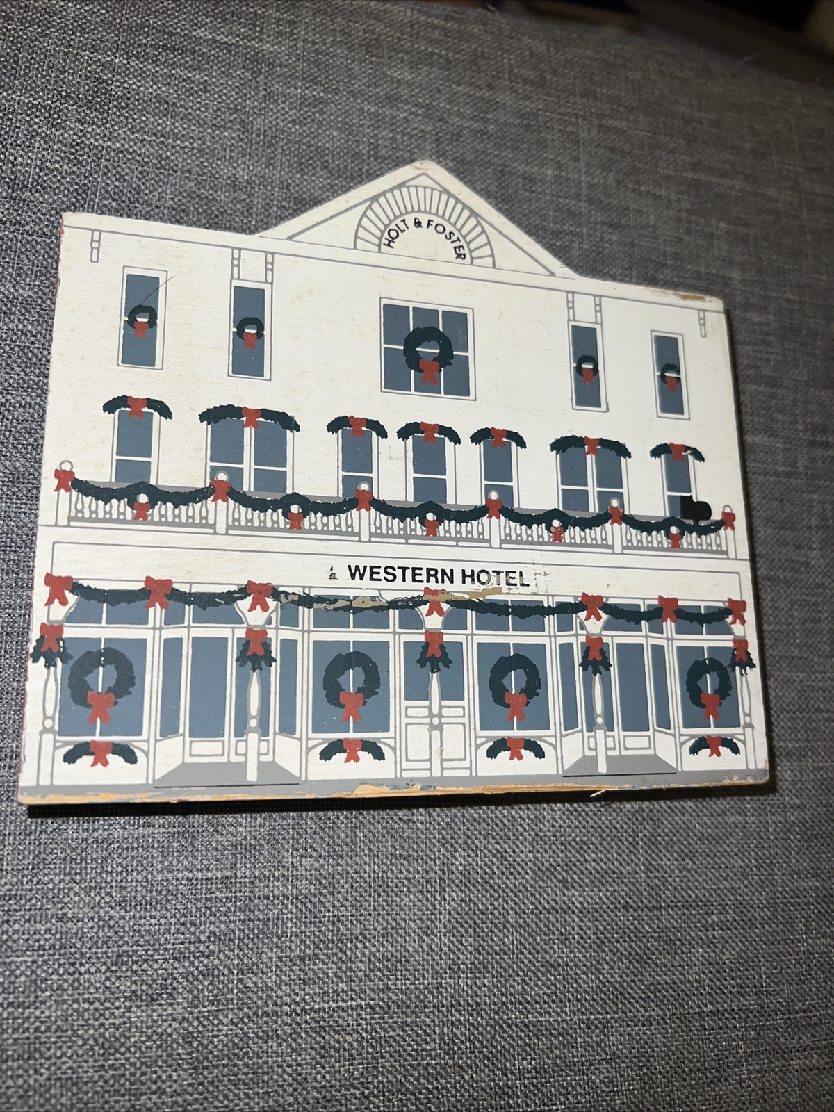 1991 Cat’s Meow Village: Rocky Mountain Christmas: Western Hotel