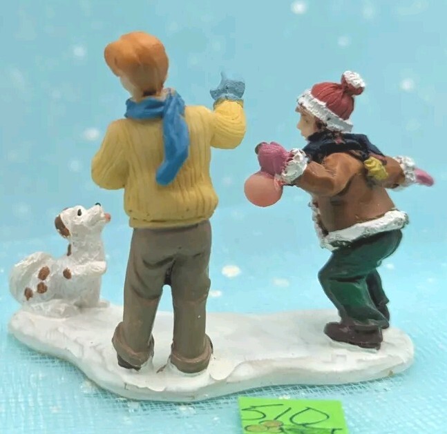Children playing spotted dog Christmas Village Figurine NO BOX INV510