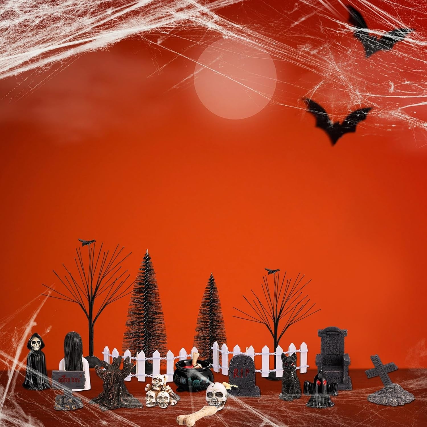 “32 Pcs Halloween Village Miniature Town Accessories Set Halloween Figurines “