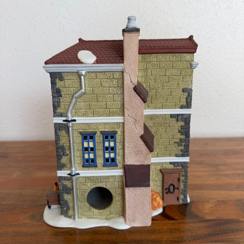 Department 56 Dickens Village Collection 1992 Kings Road Post Office 58017
