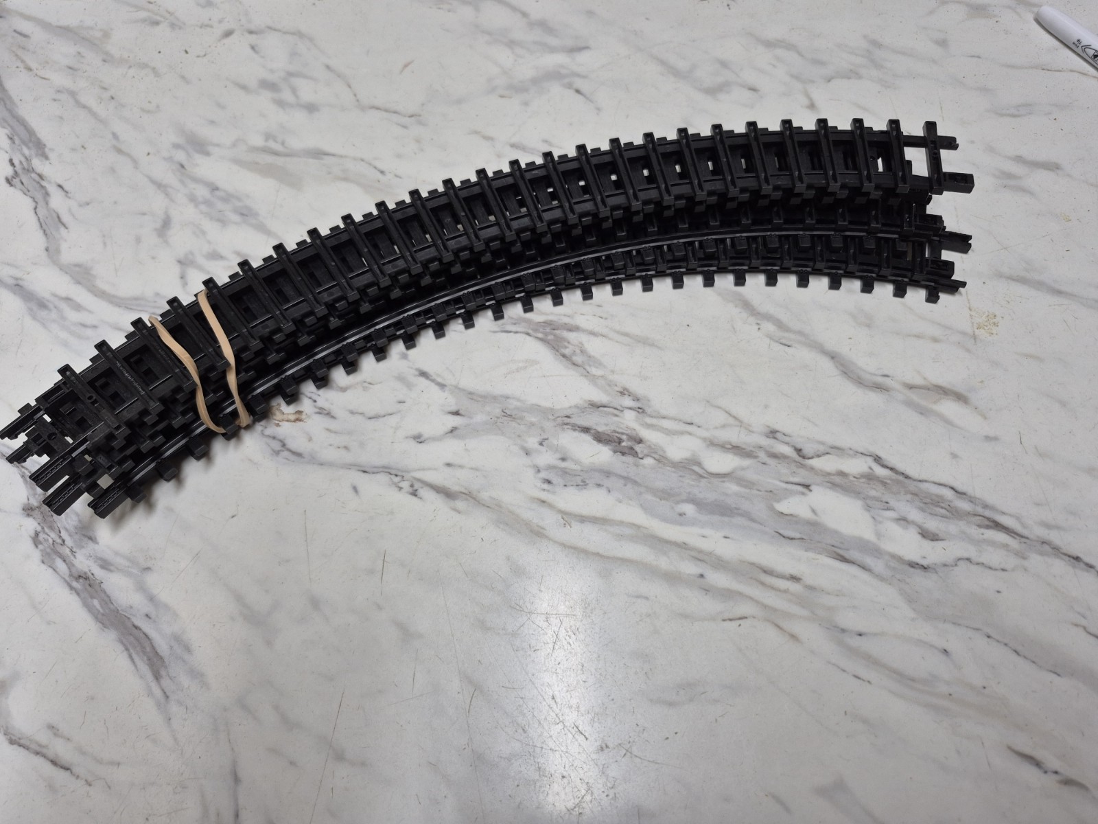 New Bright HOLIDAY EXPRESS Curved TRAIN TRACK PIECES~ Replacment 8 Pcs. 1 & 1/16