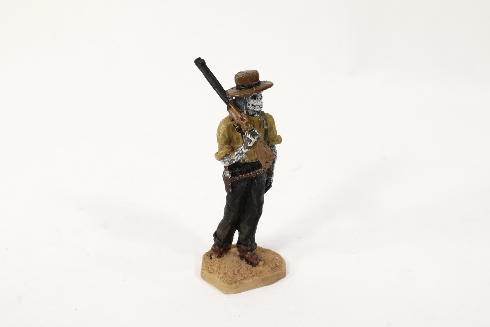 Lemax Spooky Town -Yer In My Sights 82477 Western Cowboy Skeleton Figure Rare