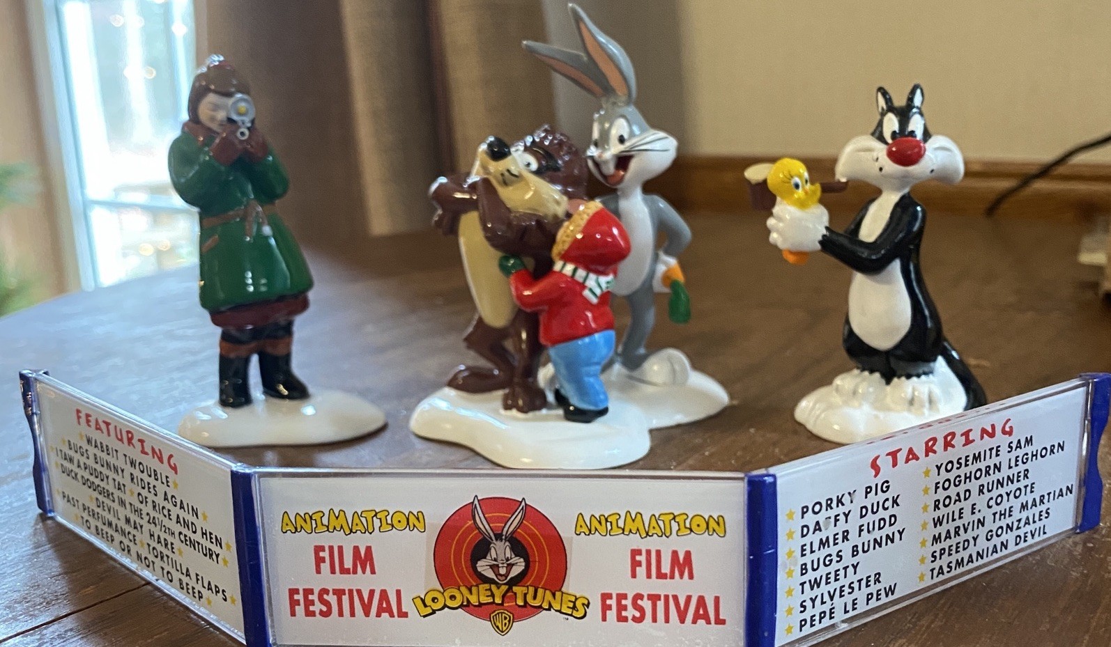 Dept 56 Looney Tunes Animation Film Festival Christmas Snow Village #56.54983