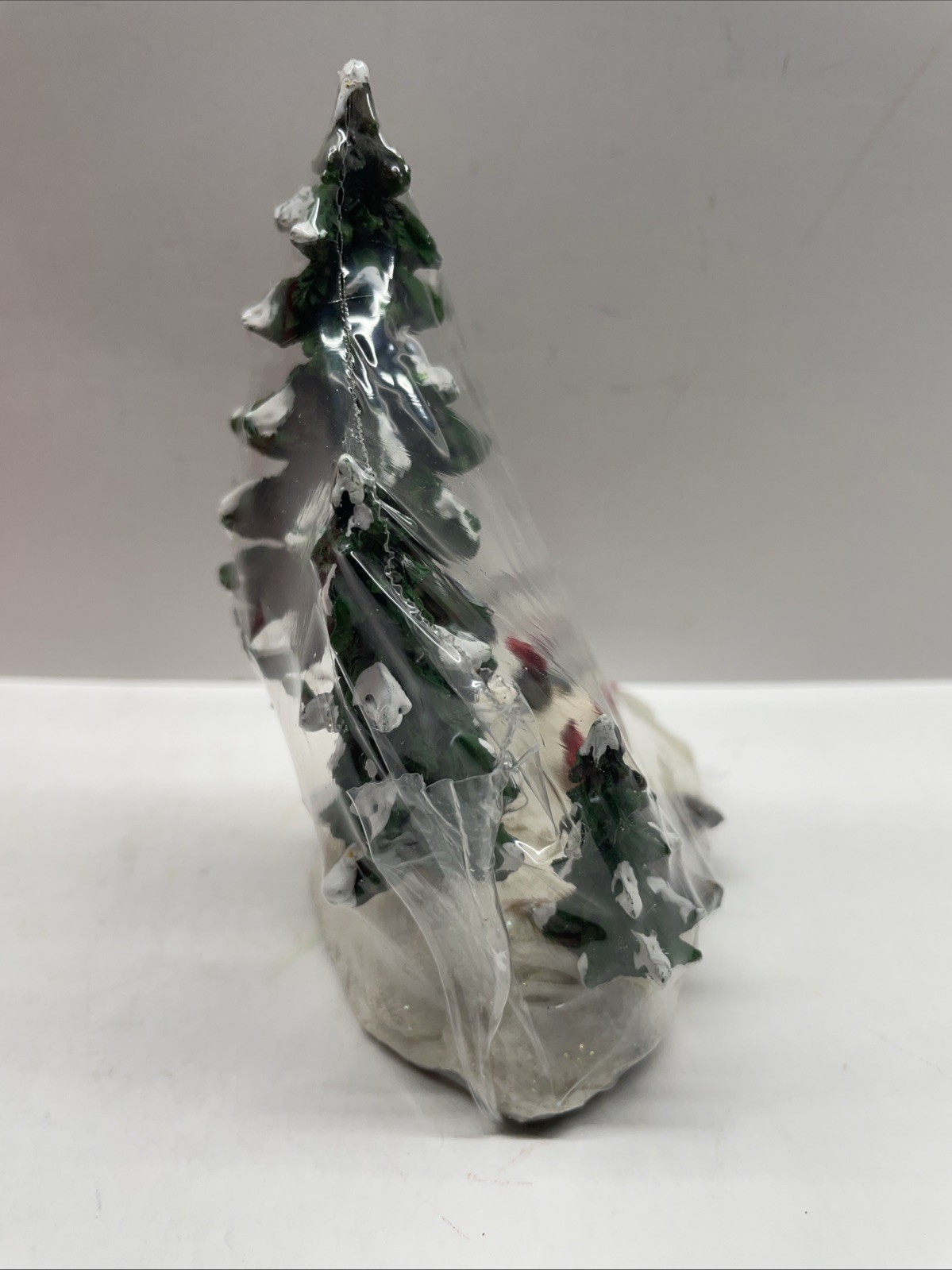 Santa’s Workbench Pine Tree Village Accessory Snow Trees Birds 1998 NIB