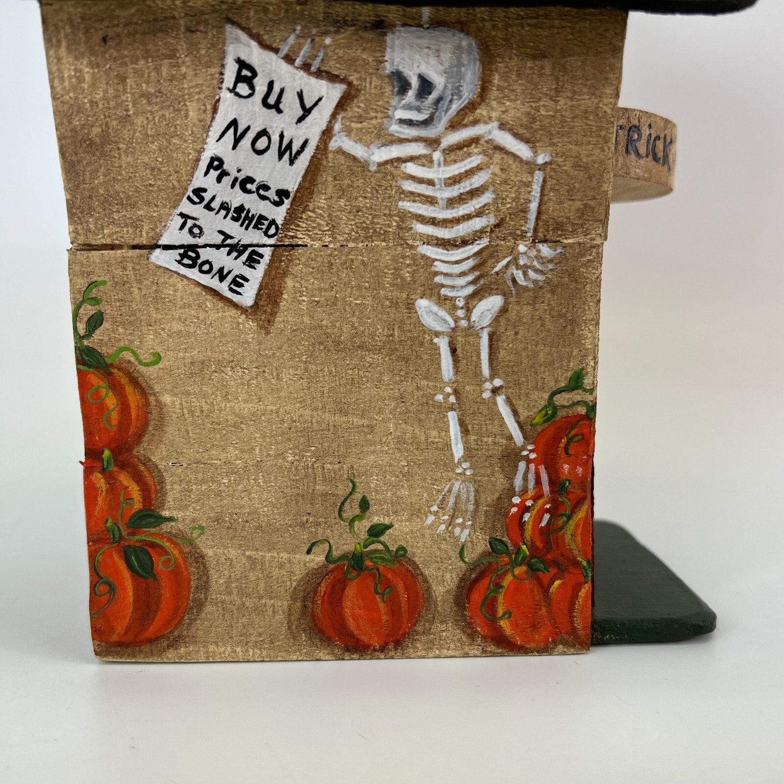 Halloween Bird House Handmade Painted Skeletons Ghosts Spiders Pumpkins 1995