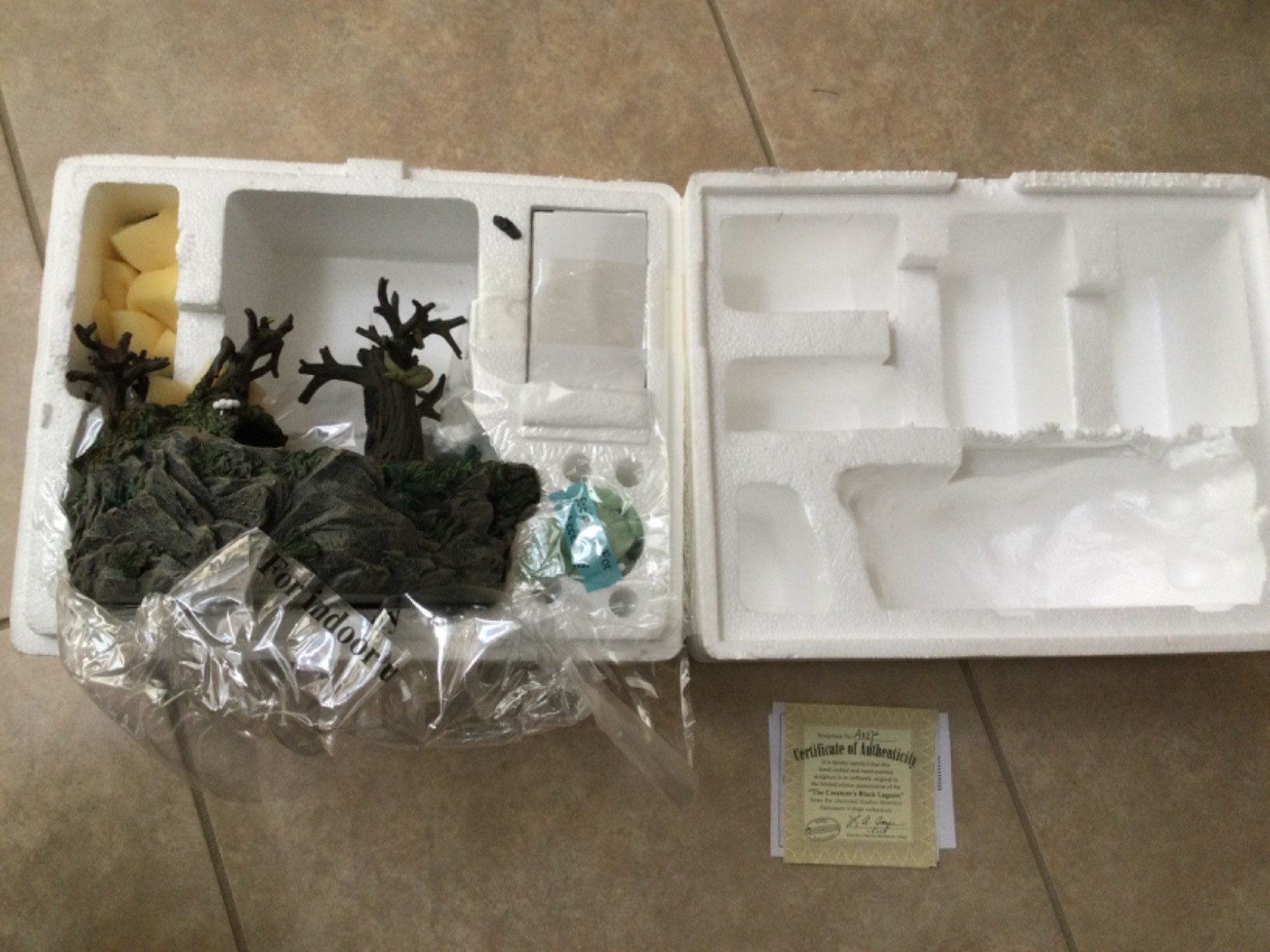 Hawthorne Halloween Village CREATURE FROM THE BLACK LAGOON with Figure New