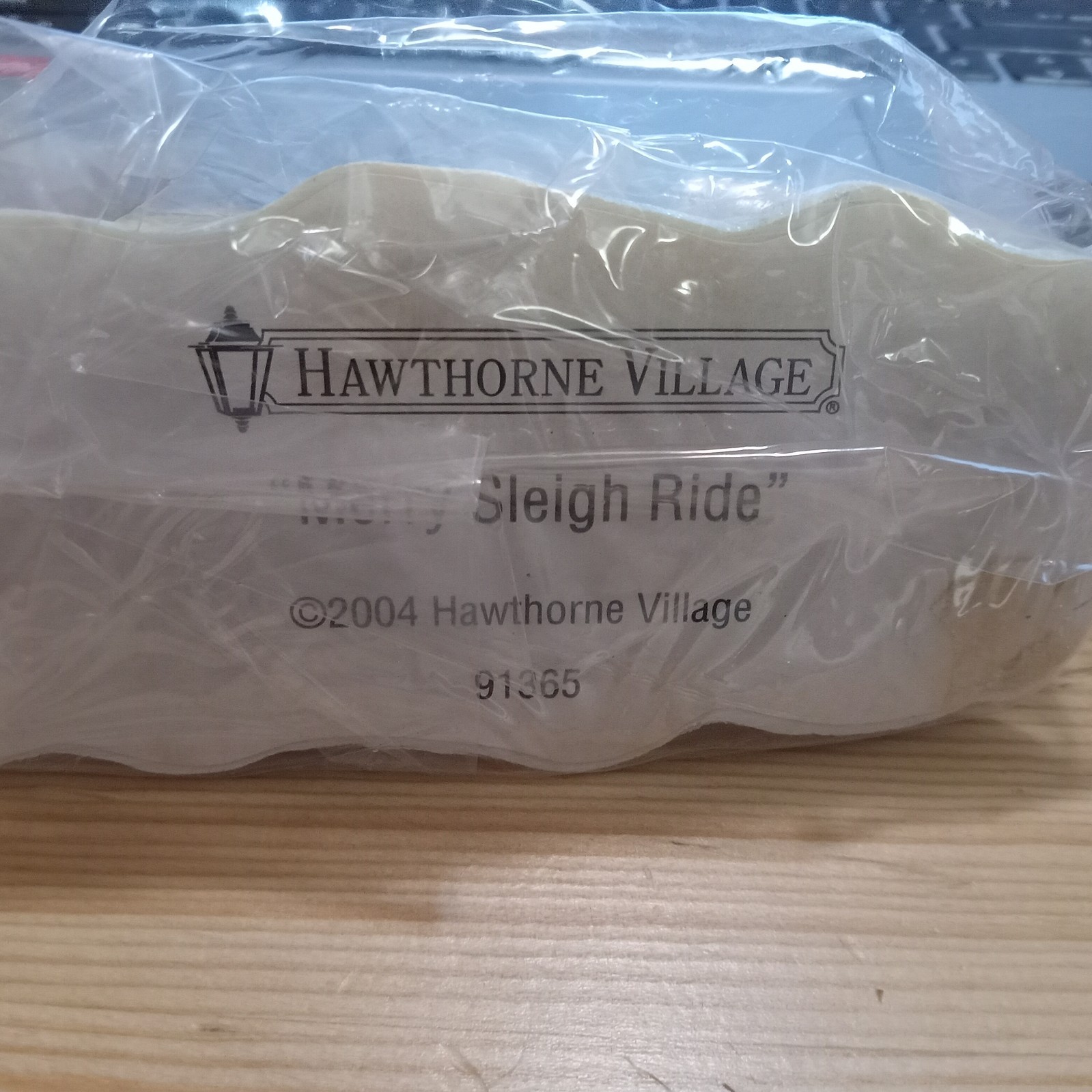 “Sleigh Ride” Hawthorne Village 2004 91365 5″ “New” Rare