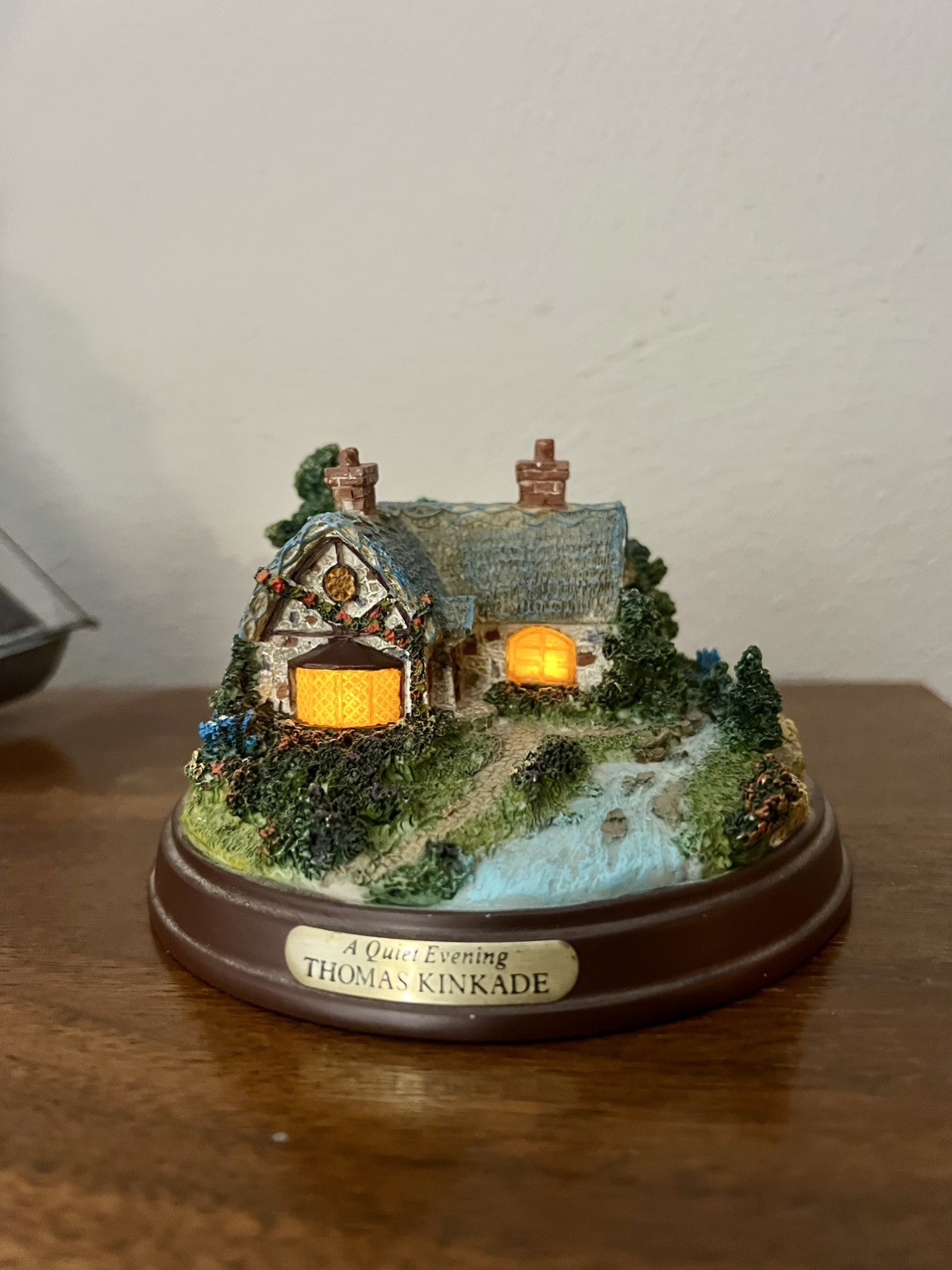 Thomas Kinkade LIGHTED Cottage Collection Memories Of Home A Quiet Evening