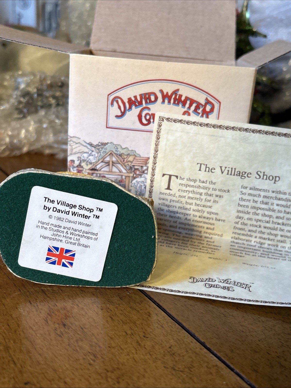 David Winter Cottages The Village Shop 1982 Vintage