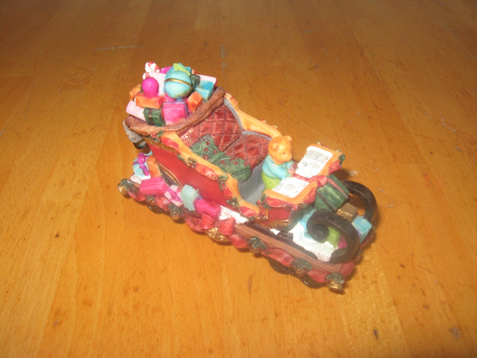 1995 North Pole Express Train Sleigh with Original Packaging