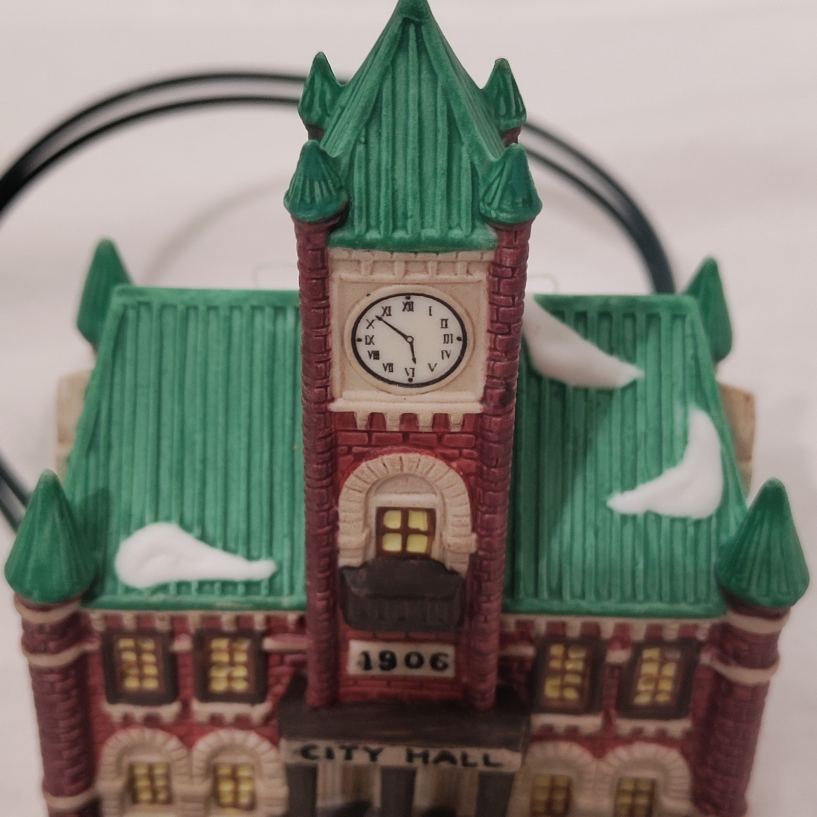 Dept 56 City Hall Ornament Heritage Village Christmas In The City 98771 Retired