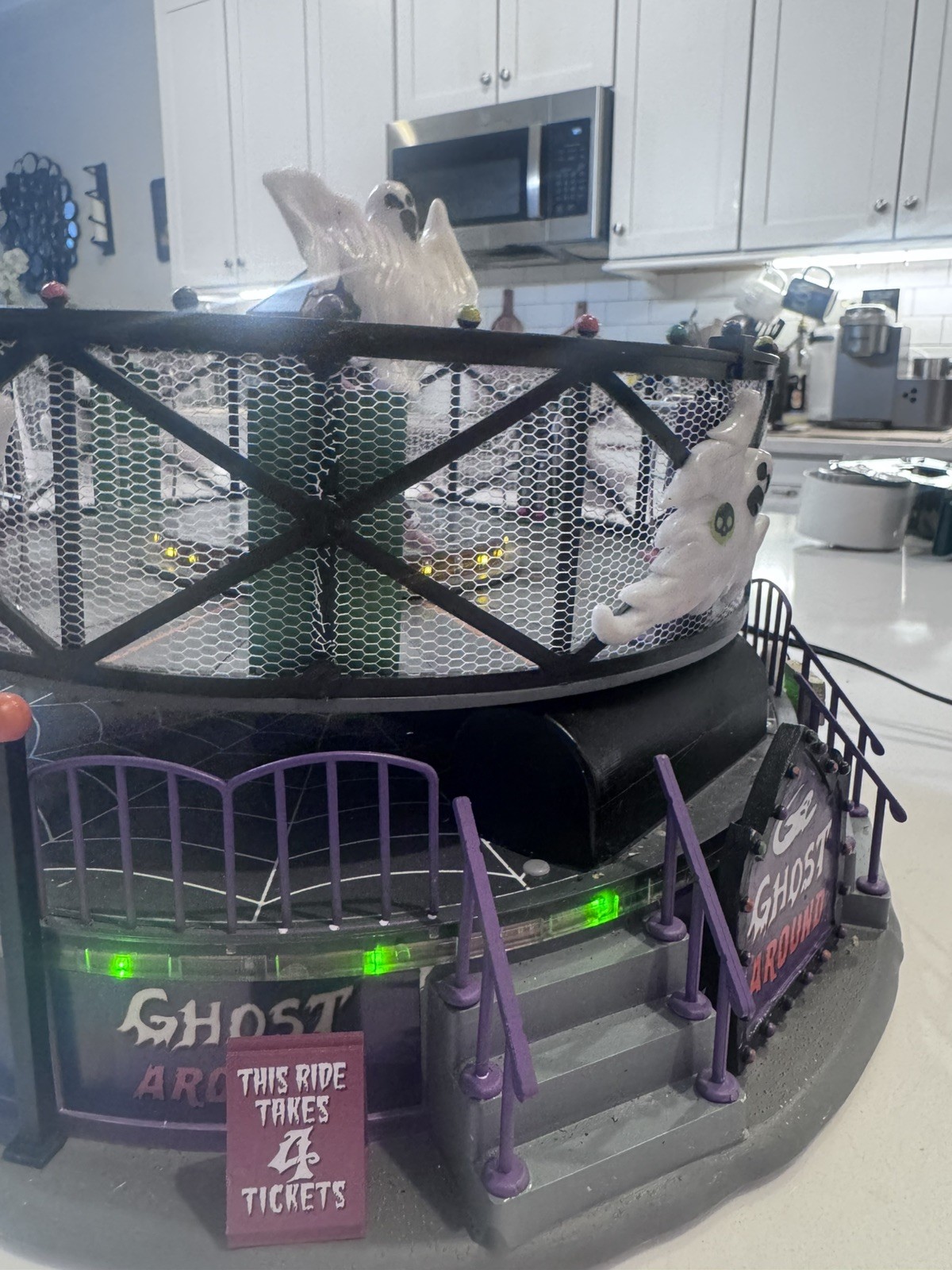 Lemax Halloween Ghost Around Porcelain Spinning Rising Spooky Carnival Ride