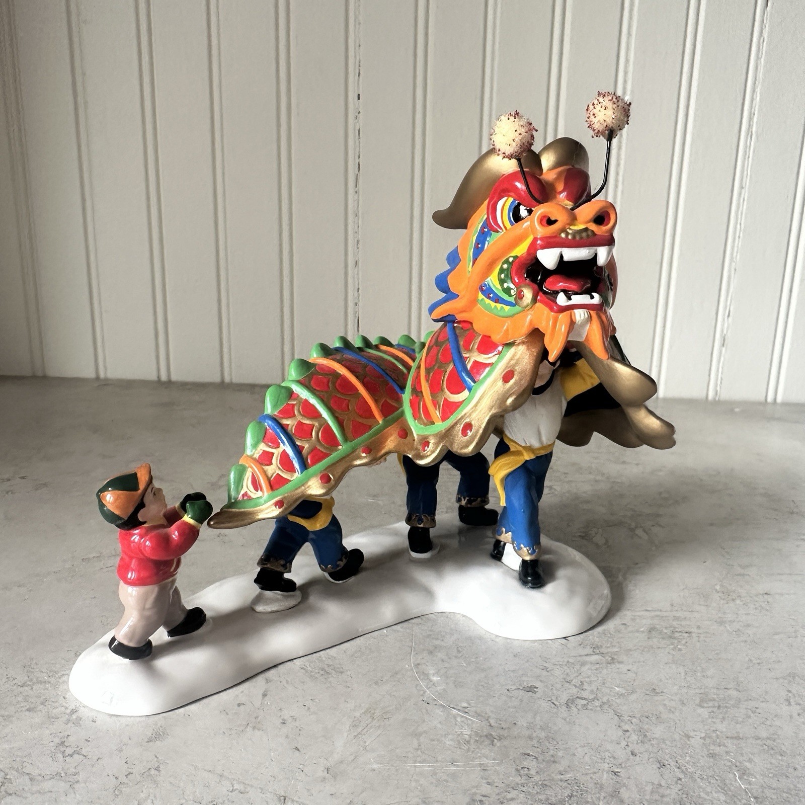 Dept 56 Snow Village The Dragon Parade EUC #55032 1999 Retired Chinese New Year