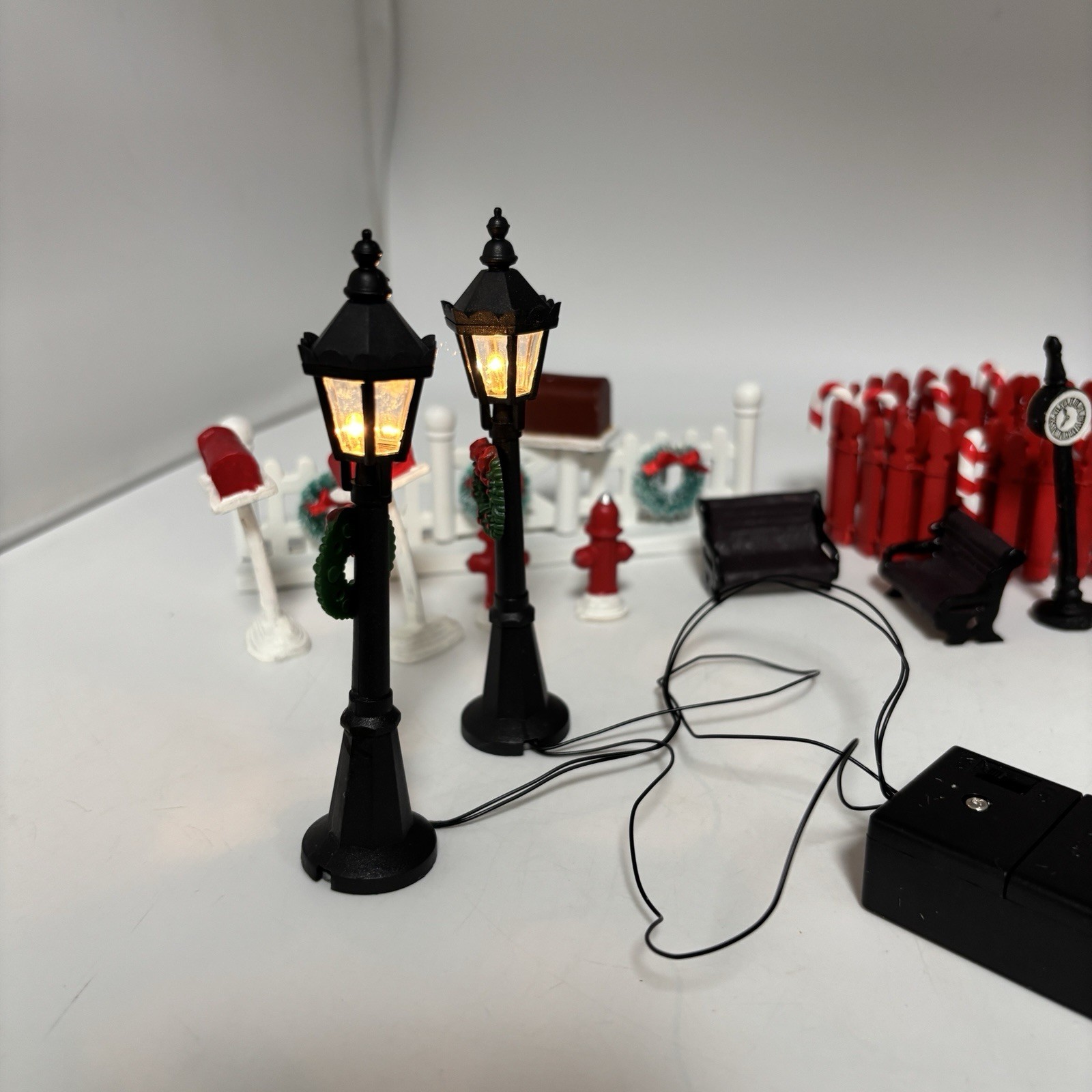 Department 56 Accessories Autum/Christmas Lot Dollhouse Fence Tree Street Lights