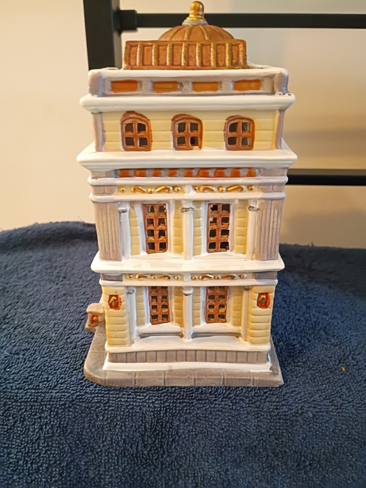 Vintage Lemax Building Thrid National Bank Lights Up