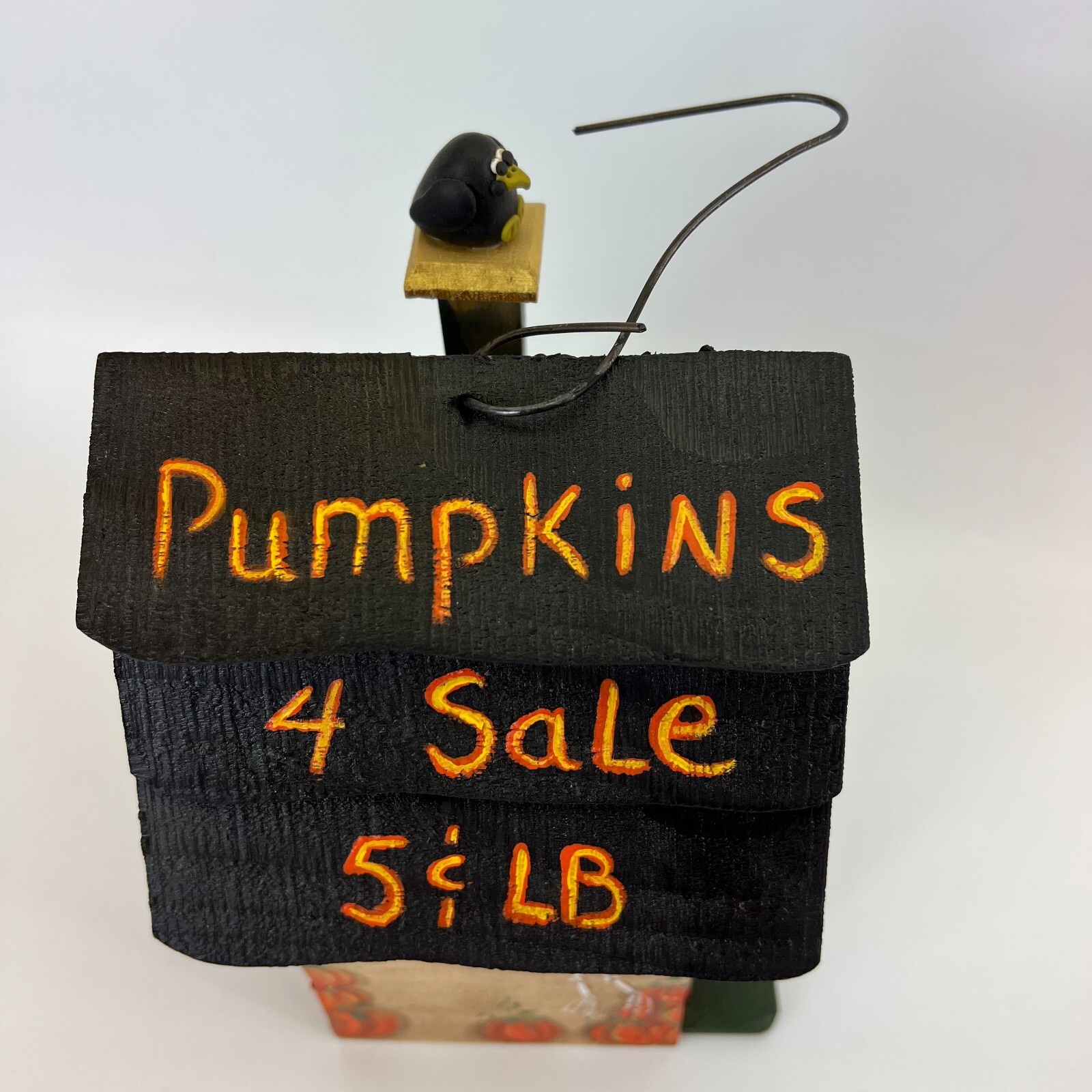 Halloween Bird House Handmade Painted Skeletons Ghosts Spiders Pumpkins 1995