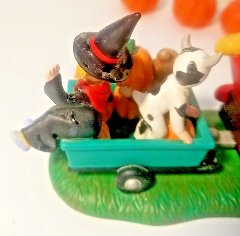 Dept 56 Snow Village Halloween – Gathering Pumpkins -55200