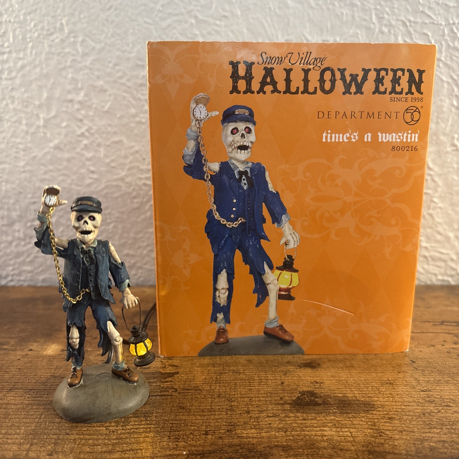 Dept 56 Village Halloween Time’s a Wastin’ Accessory 800216 Skeleton department
