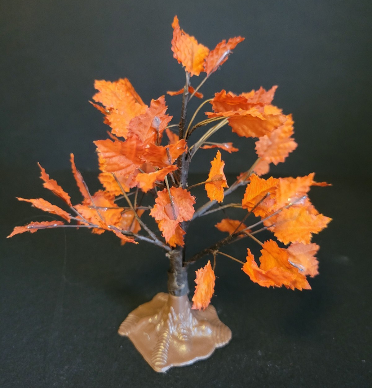 Lemax Spooky Town Halloween Fall Village 6″ Maple Tree 44146 Red Orange Leaves