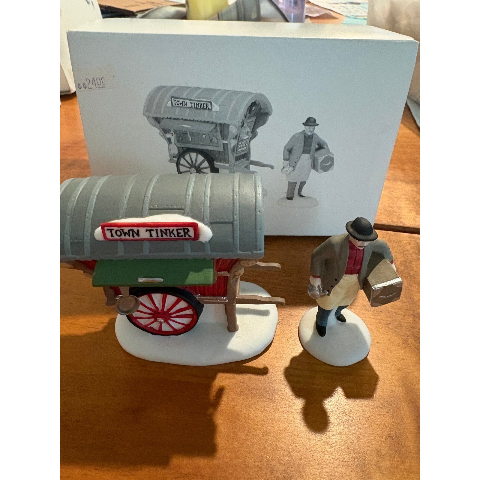 Department 56 Town Tinker Heritage Village Collection Set of 2 Porcelain 5646-4