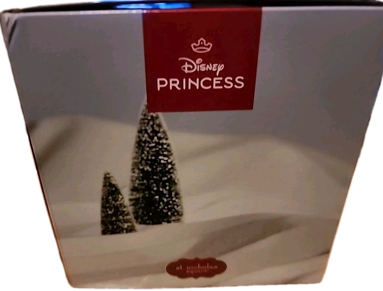 St. Nicholas Square Village Disney Princess Snow White Well Hand-Painted NIB