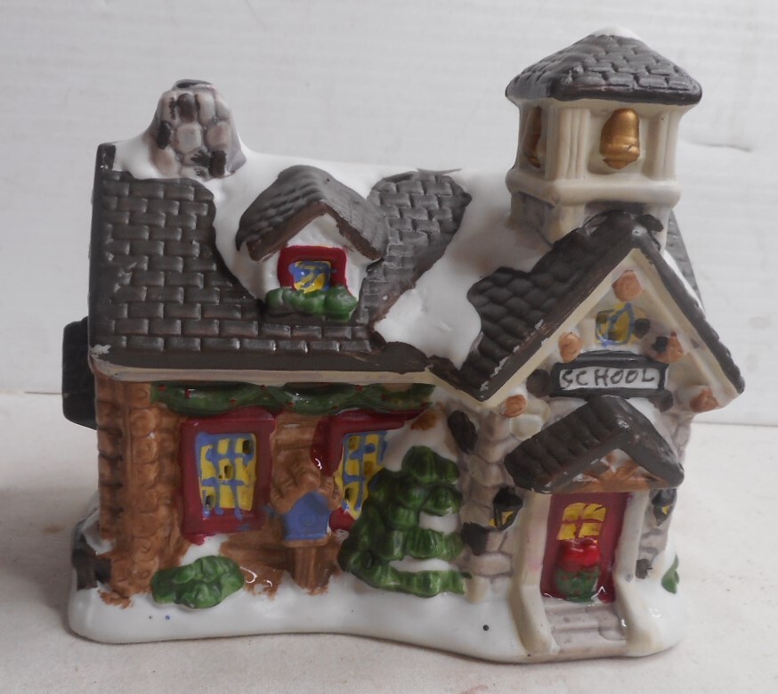 Victorian Series Christmas Village Log Cabin School House 2005 4-1/2″ W x 4″ H