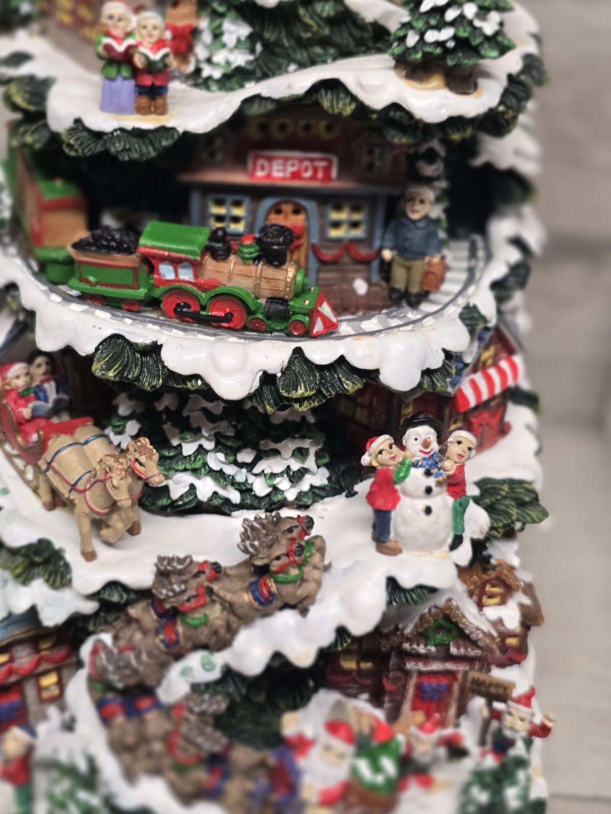 Vtg Kmart Trim A Tree Lighted Christmas Tree Village Scene Holiday Decor 13.5″
