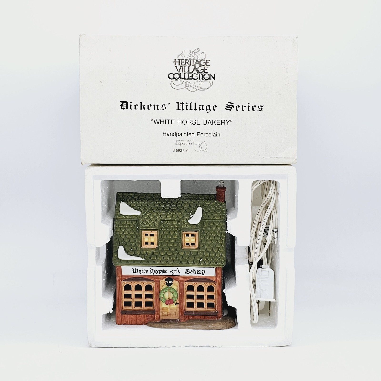 Dept 56 White Horse Bakery Dickens Village Heritage Series Lighted 5926-9