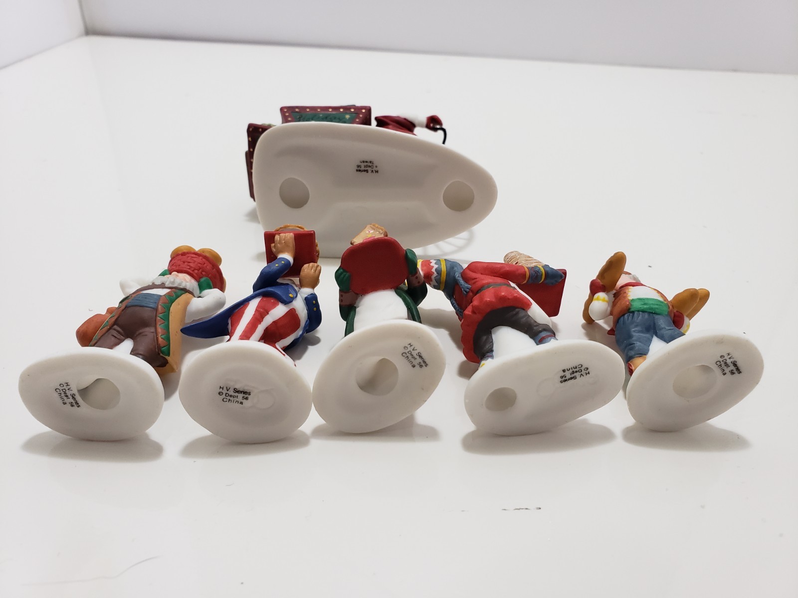 Dept 56 North Pole Series Early Rising Elves 56369 & Holiday Delivery 56371 Nice